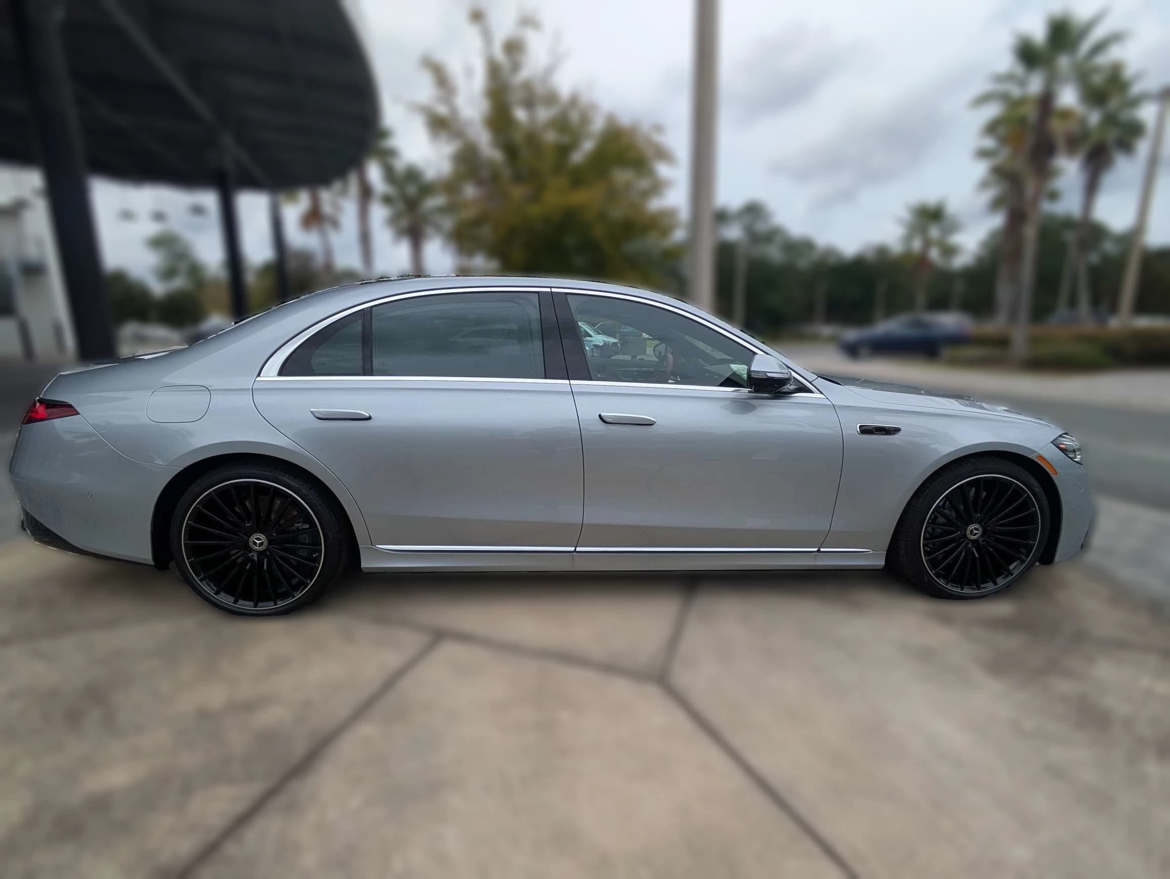 Mercedes-Benz S-Class S 580 4MATIC Sedan 2027 — side view