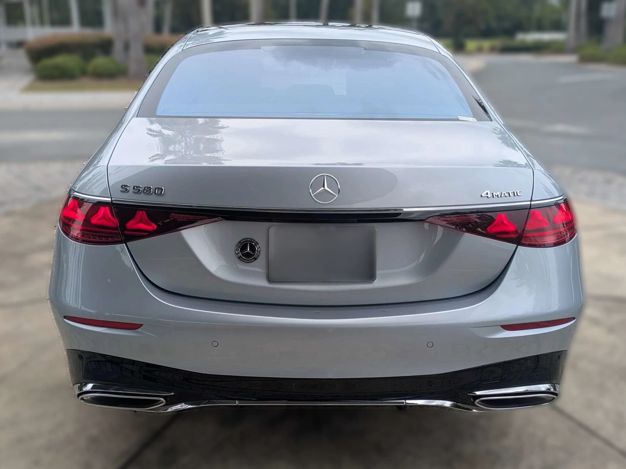 Mercedes-Benz S-Class S 580 4MATIC Sedan 2027 — side view