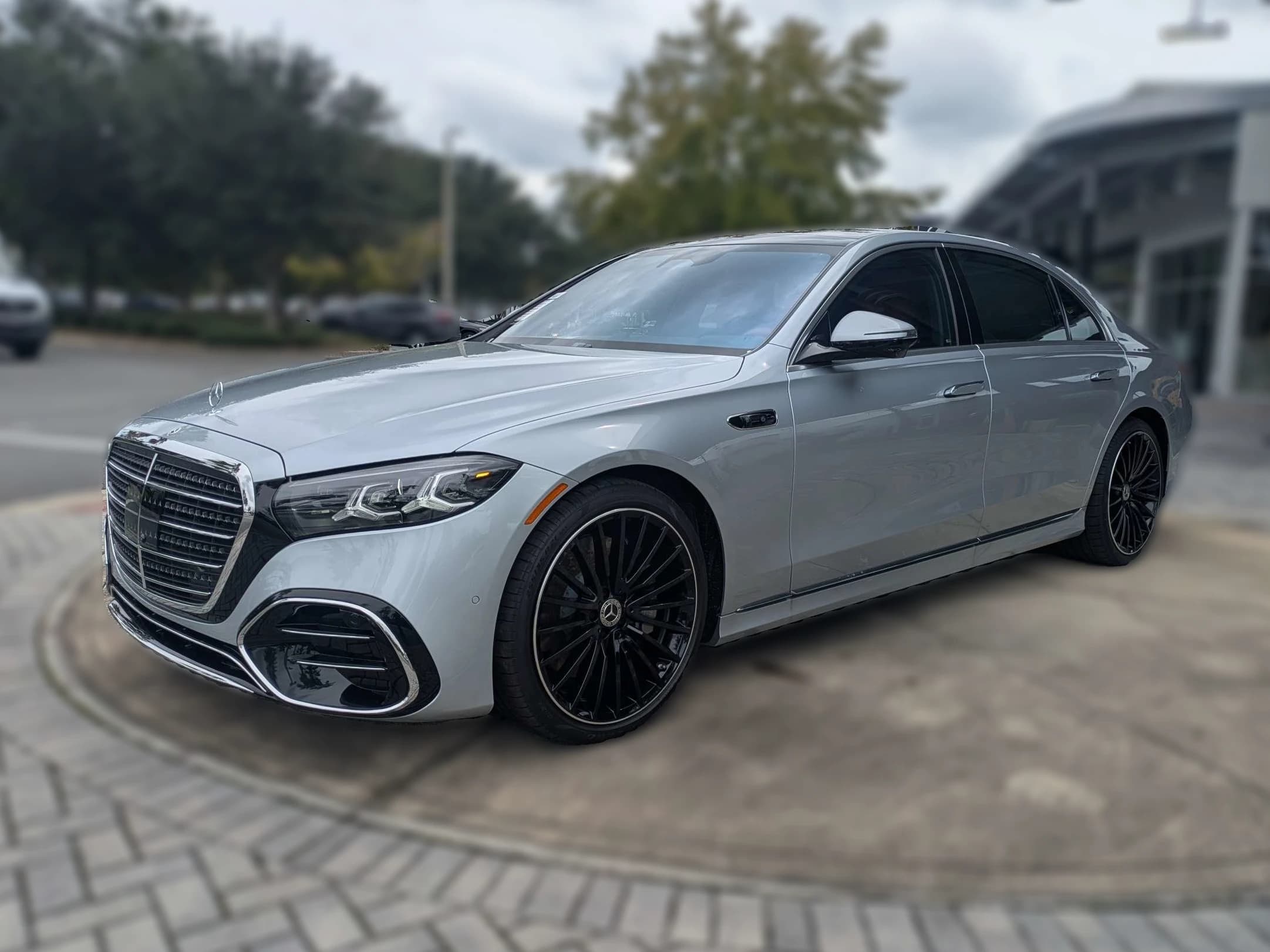 Mercedes-Benz S-Class S 580 4MATIC Sedan 2027 — side view