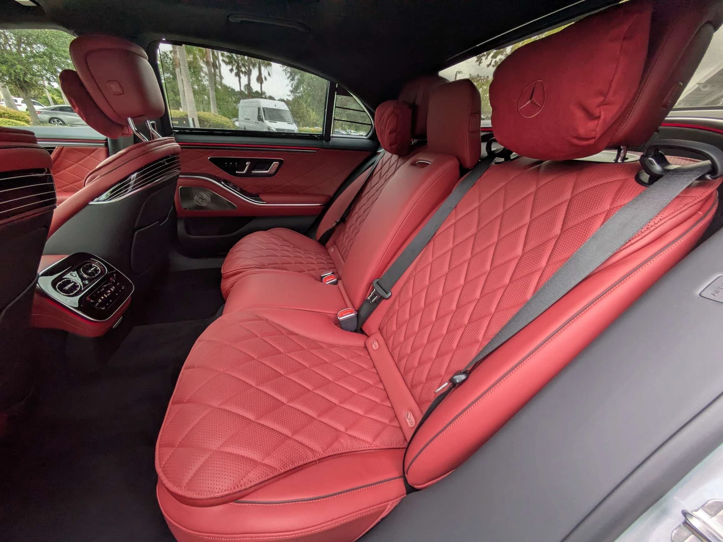 Mercedes-Benz S-Class S 580 4MATIC Sedan 2027 — side view