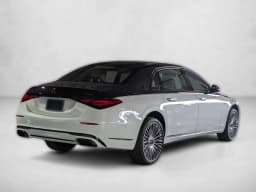Mercedes-Benz S-Class Maybach S 680 4MATIC Sedan 2025 — side view