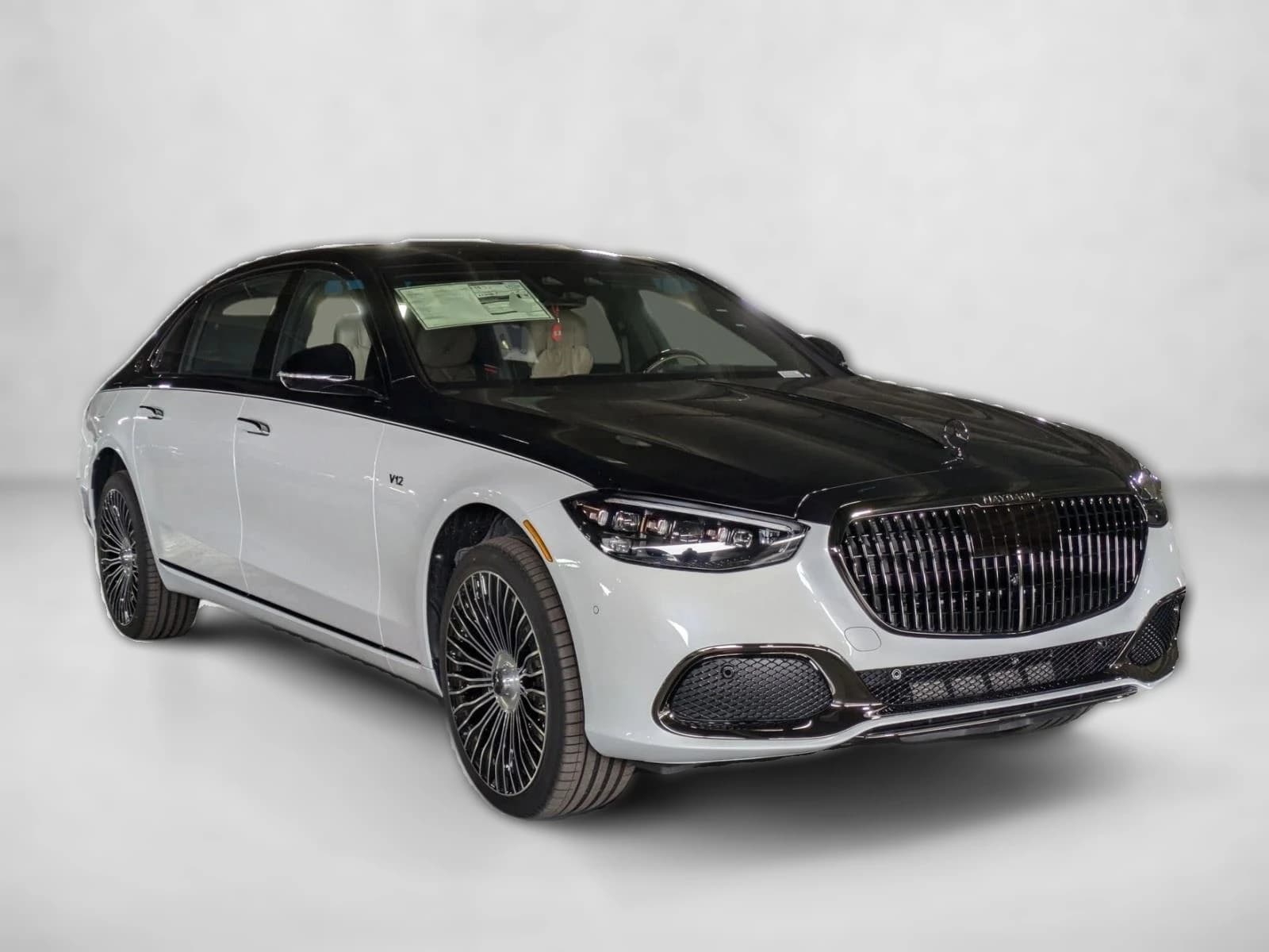 Mercedes-Benz S-Class Maybach S 680 4MATIC Sedan 2025 — side view
