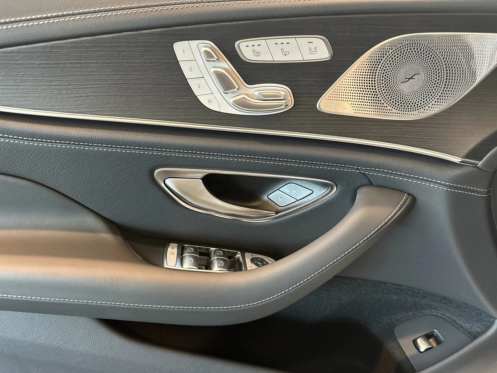 Mercedes-Benz AMG GT AMG GT 43 4-Door Coupe 2026 — side view