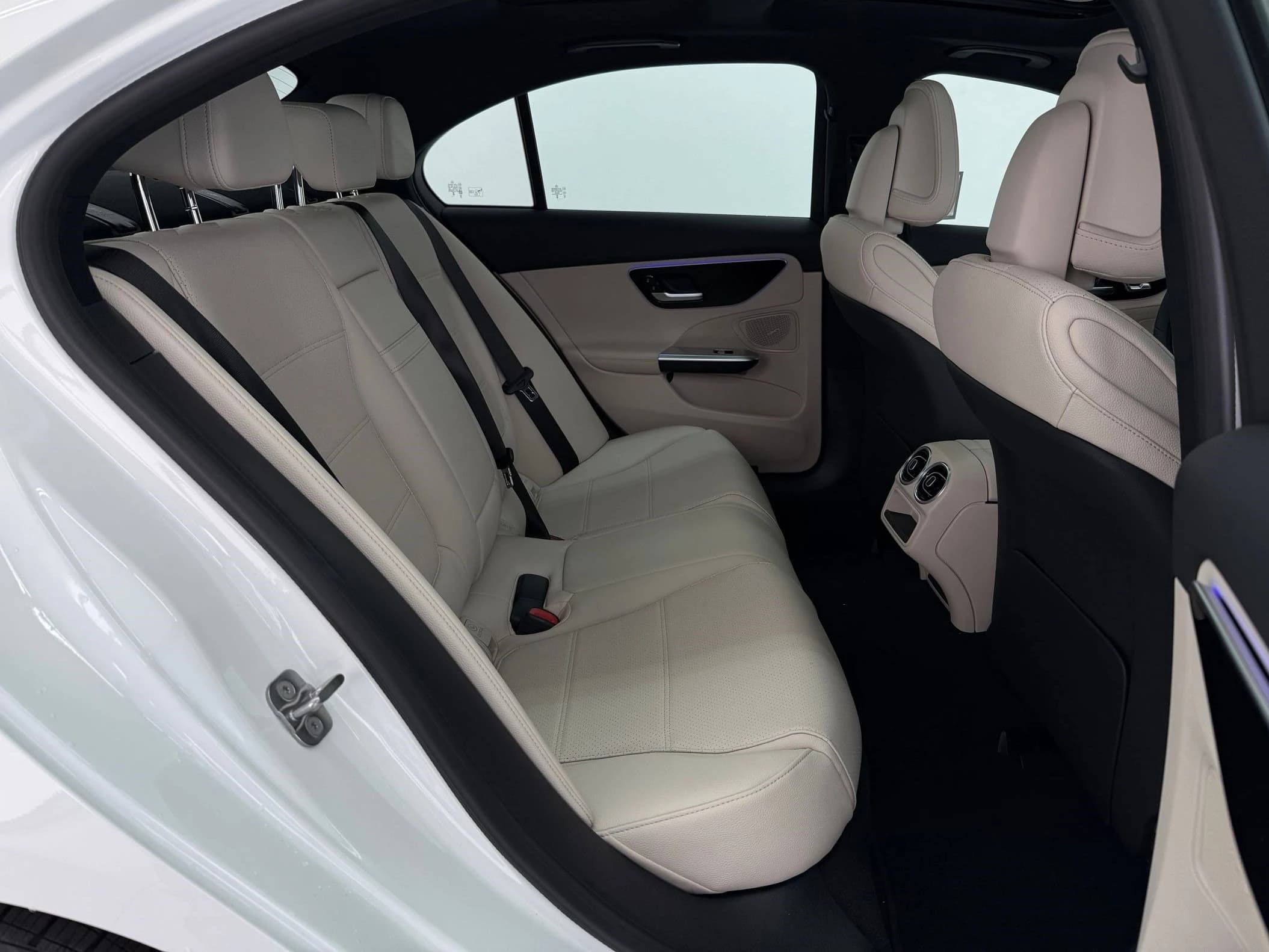 Mercedes-Benz C-Class C 300 4MATIC Sedan 2026 — side view