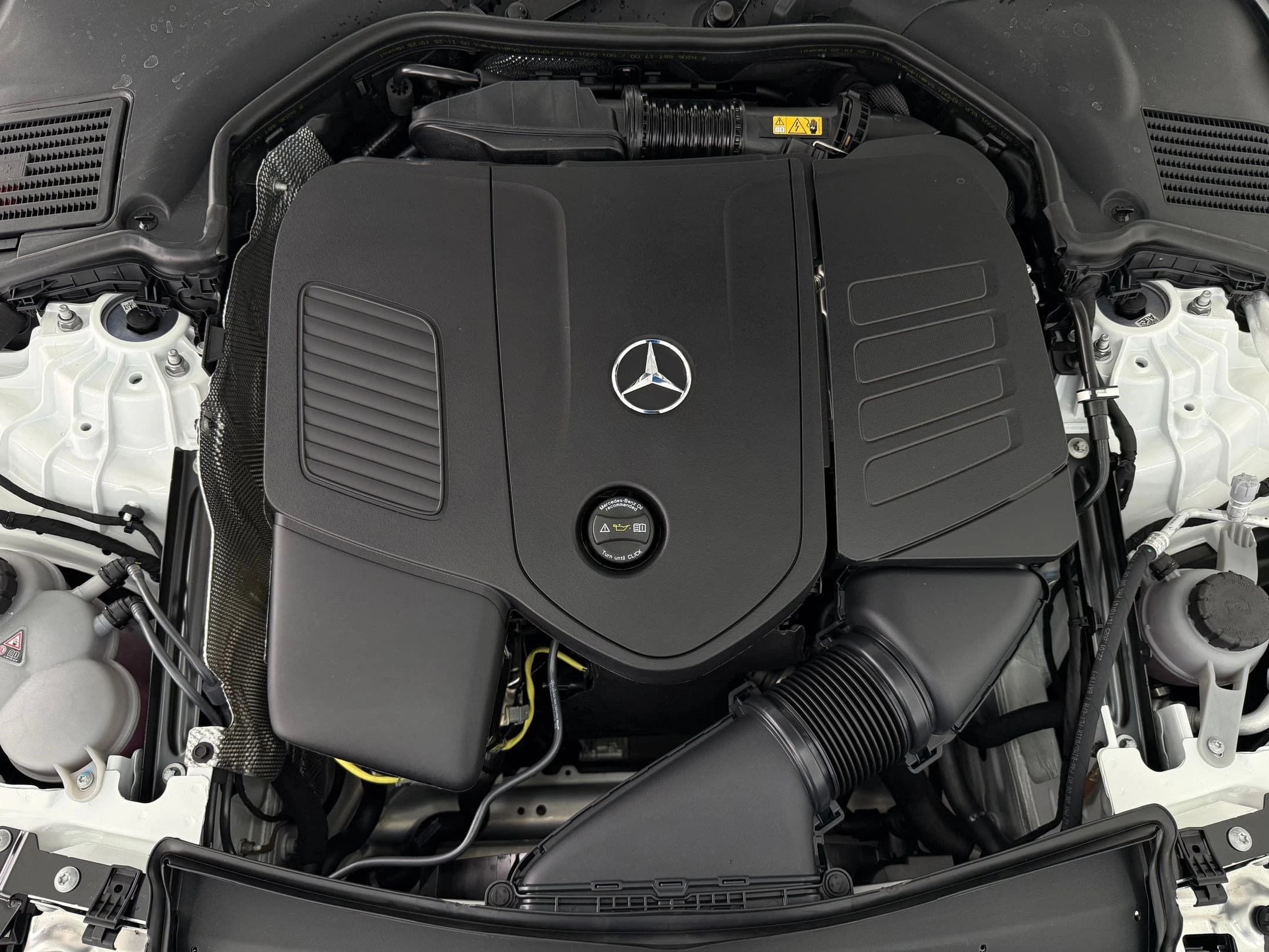 Mercedes-Benz C-Class C 300 4MATIC Sedan 2026 — side view