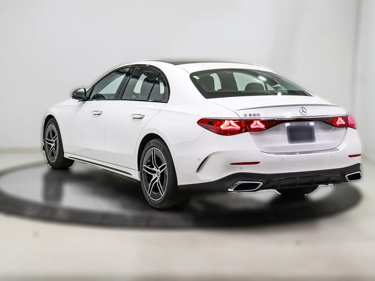 Mercedes-Benz E-Class E 350 RWD Sedan 2026 — side view