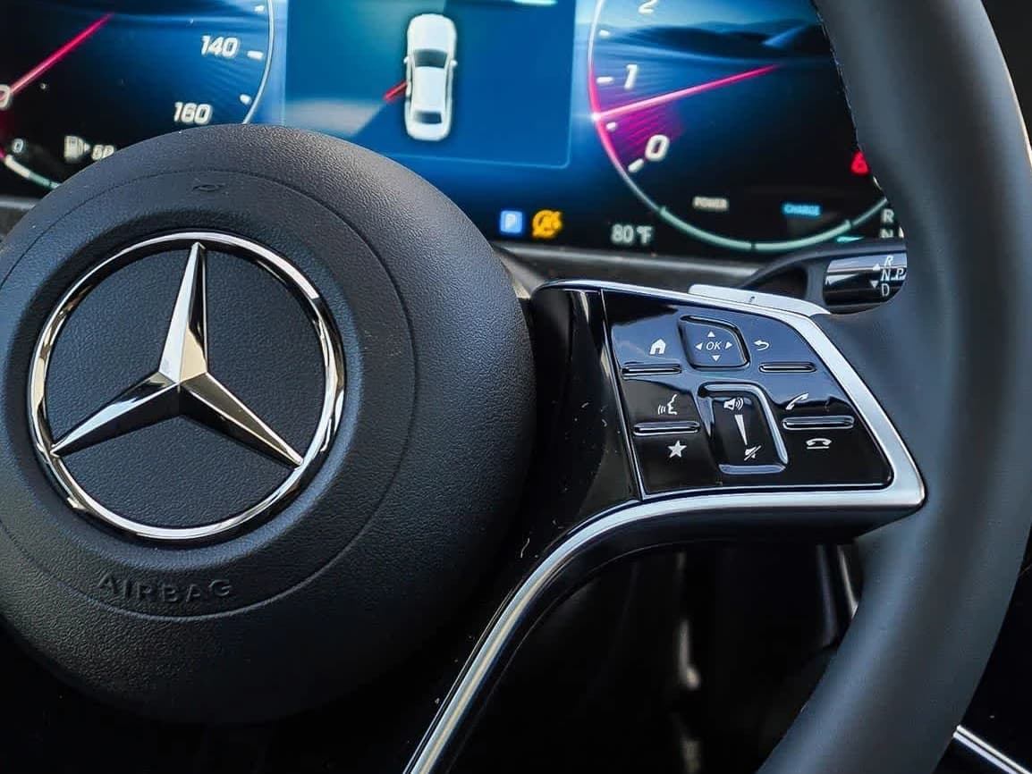 Mercedes-Benz E-Class E 350 RWD Sedan 2026 — side view