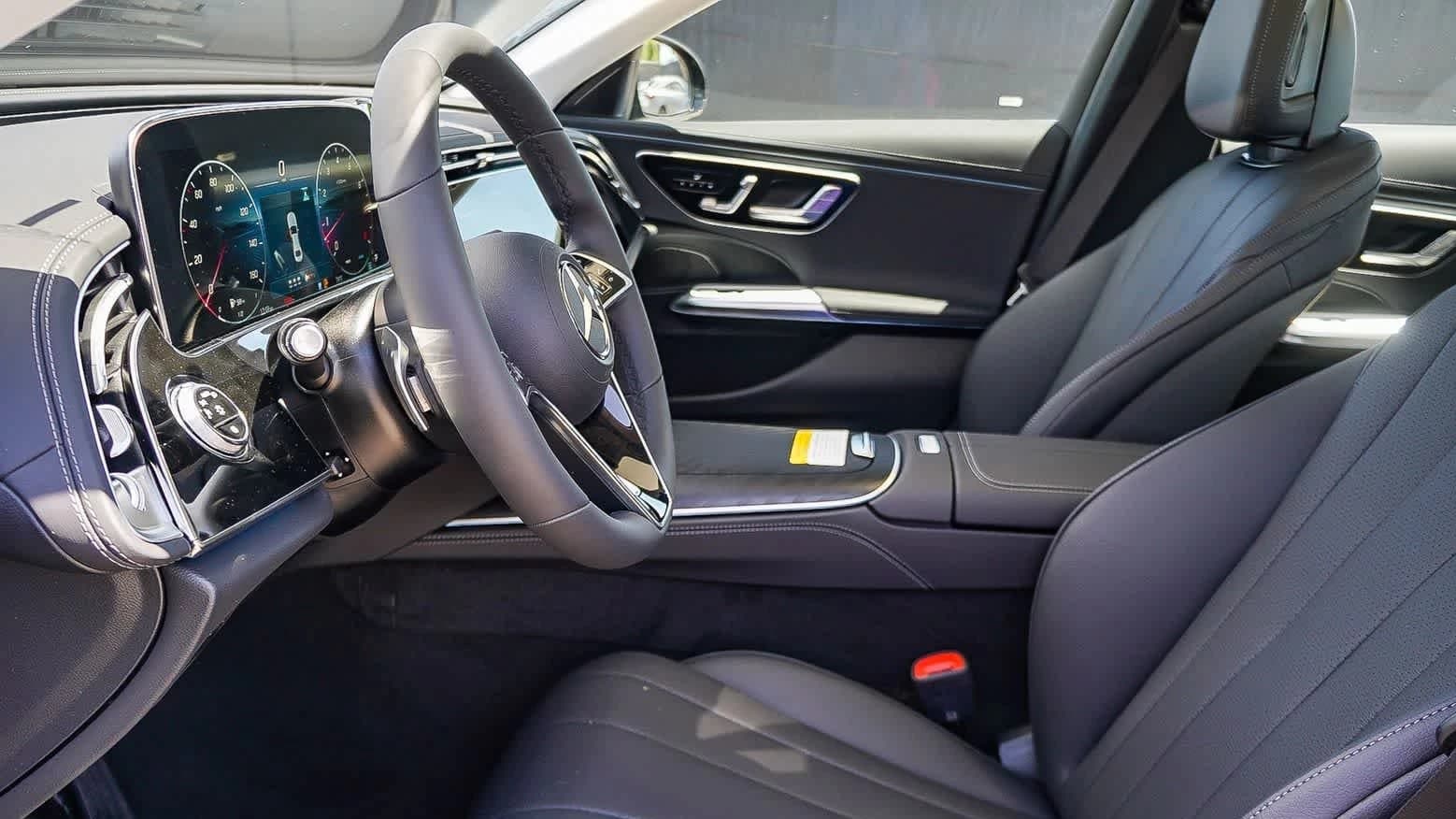 Mercedes-Benz E-Class E 350 RWD Sedan 2026 — side view