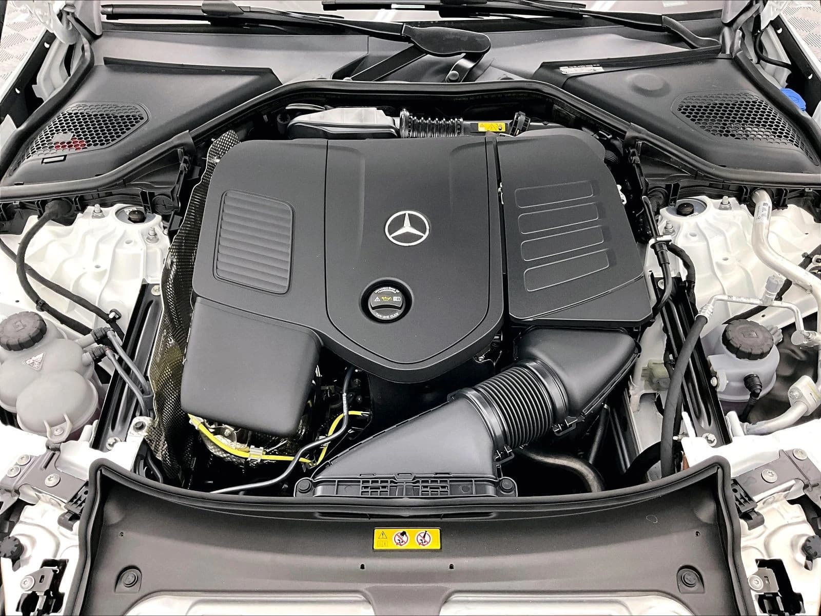 Mercedes-Benz E-Class E 350 RWD Sedan 2027 — side view