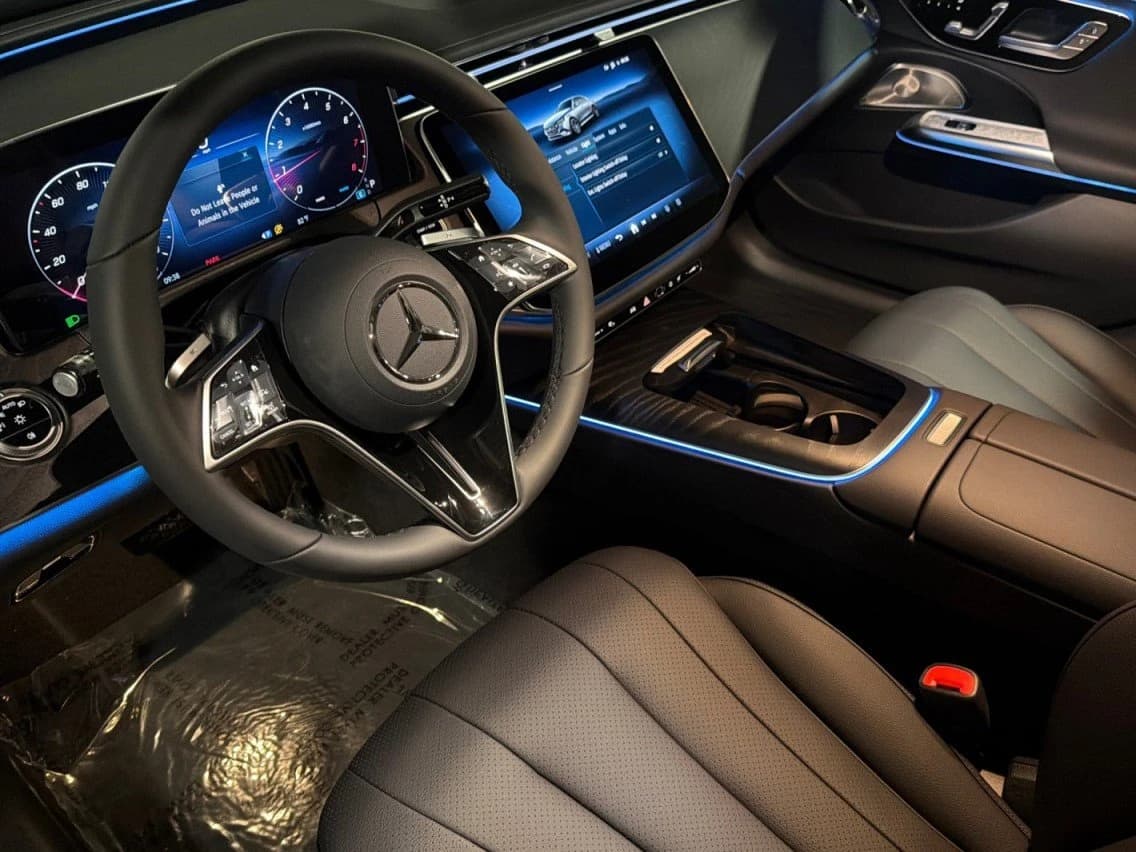 Mercedes-Benz E-Class E 350 RWD Sedan 2027 — side view
