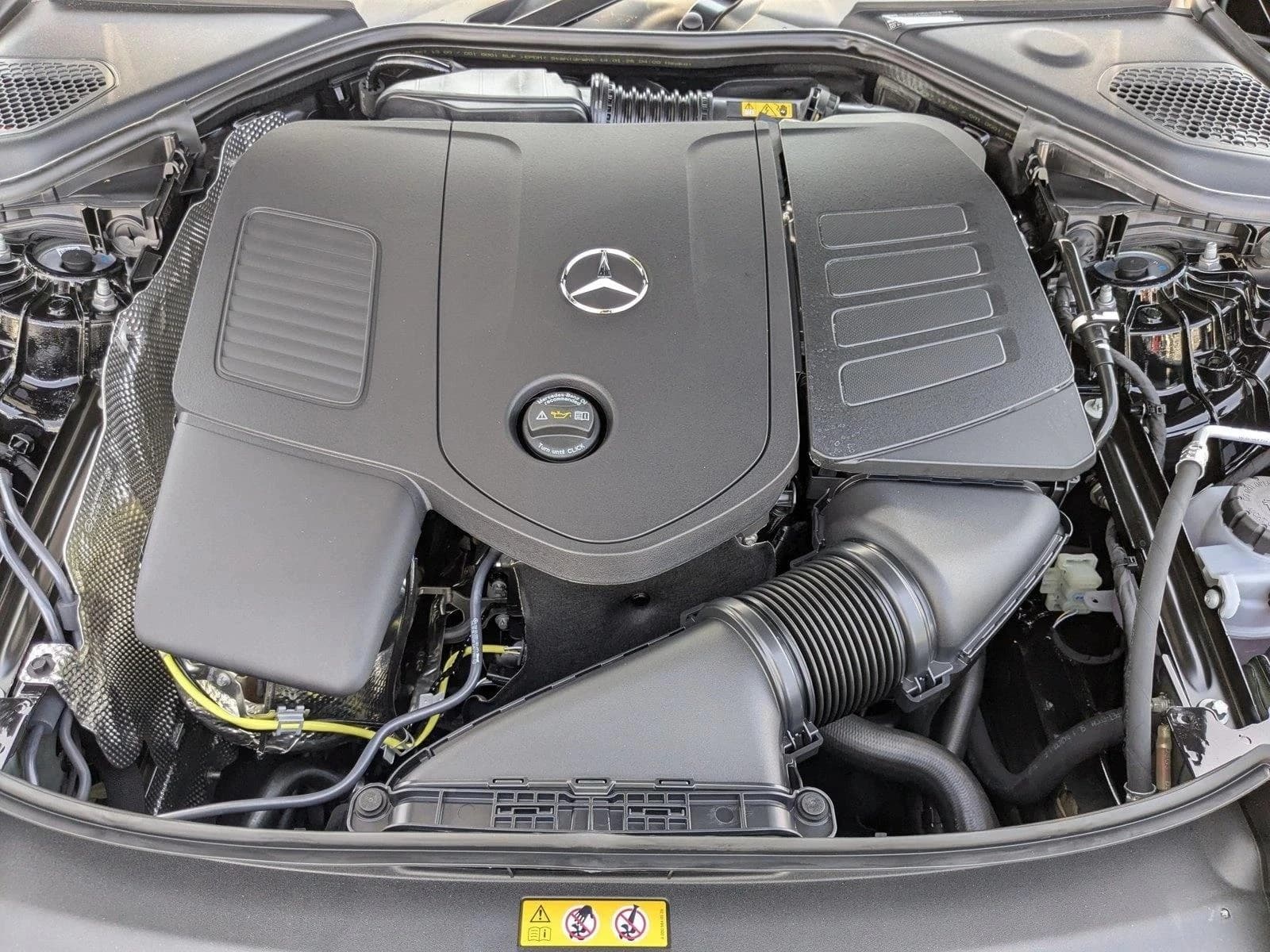 Mercedes-Benz E-Class E 350 RWD Sedan 2026 — side view