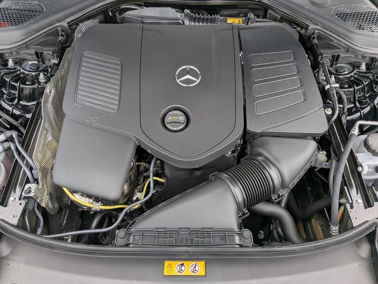 Mercedes-Benz E-Class E 350 RWD Sedan 2026 — side view