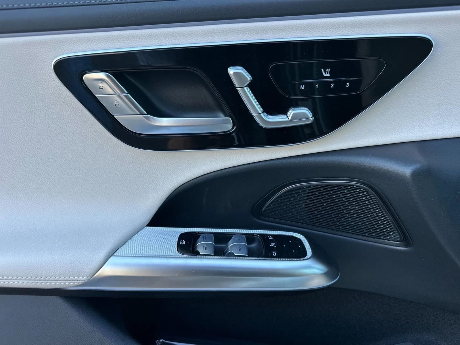 Mercedes-Benz E-Class E 350 RWD Sedan 2026 — side view