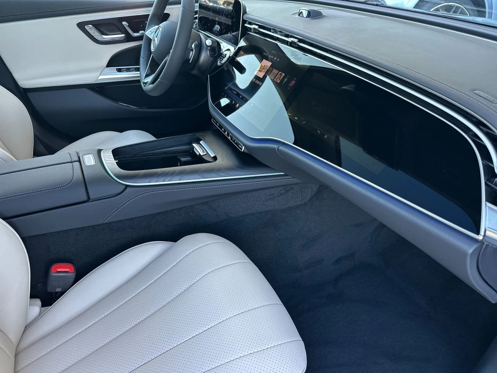 Mercedes-Benz E-Class E 350 RWD Sedan 2026 — side view