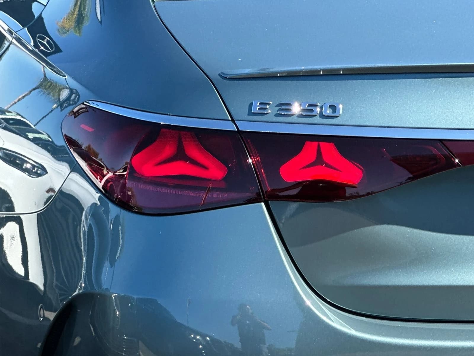 Mercedes-Benz E-Class E 350 RWD Sedan 2026 — side view
