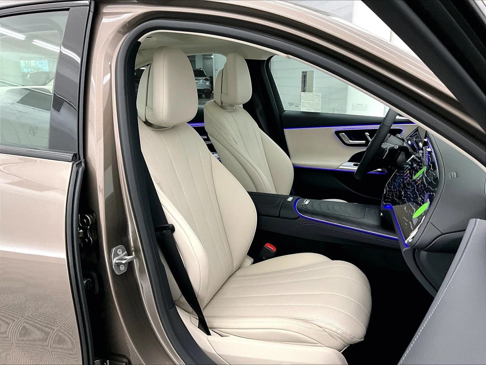 Mercedes-Benz E-Class E 350 RWD Sedan 2027 — side view