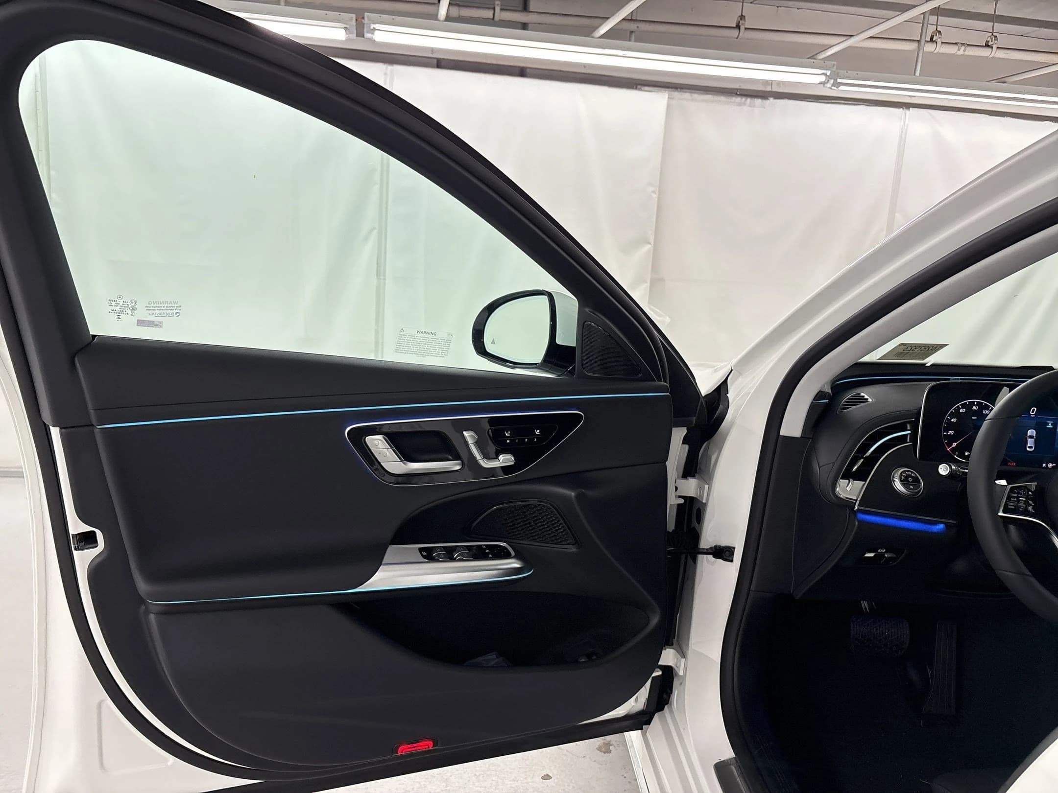 Mercedes-Benz E-Class E 350 RWD Sedan 2026 — side view
