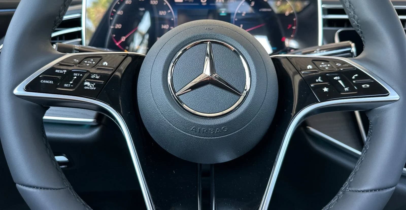 Mercedes-Benz E-Class E 350 RWD Sedan 2026 — side view