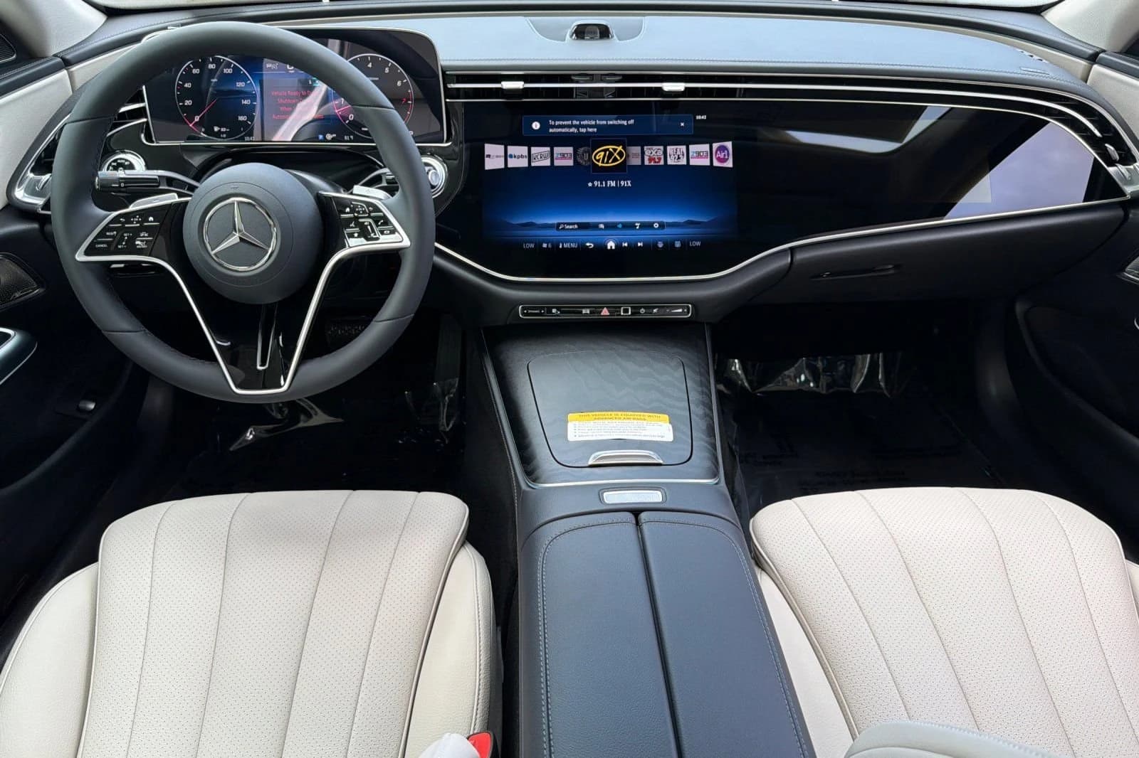 Mercedes-Benz E-Class E 350 RWD Sedan 2027 — side view