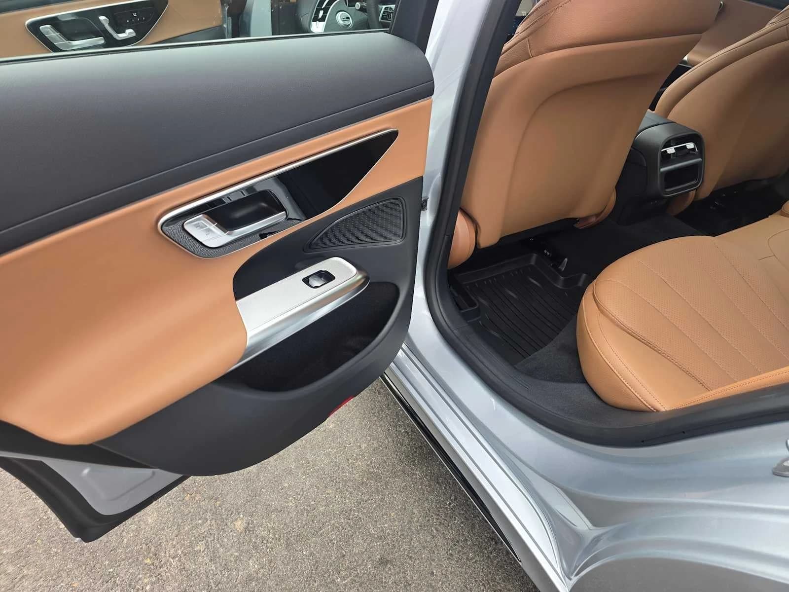 Mercedes-Benz E-Class E 350 RWD Sedan 2027 — side view