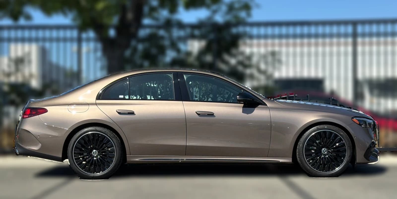 Mercedes-Benz E-Class E 350 RWD Sedan 2027 — side view