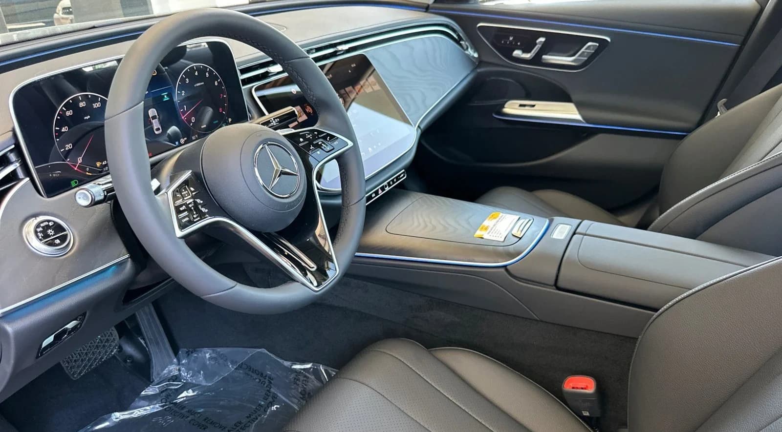 Mercedes-Benz E-Class E 350 RWD Sedan 2026 — side view