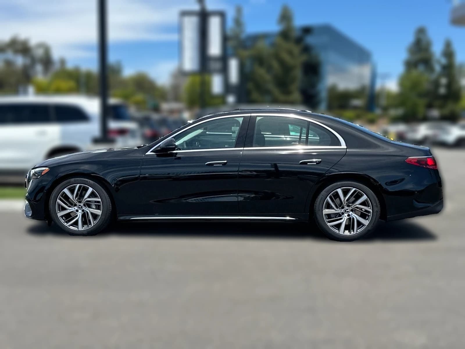 Mercedes-Benz E-Class E 350 RWD Sedan 2026 — side view