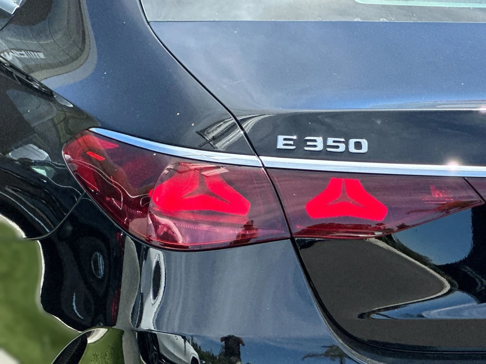 Mercedes-Benz E-Class E 350 RWD Sedan 2026 — side view