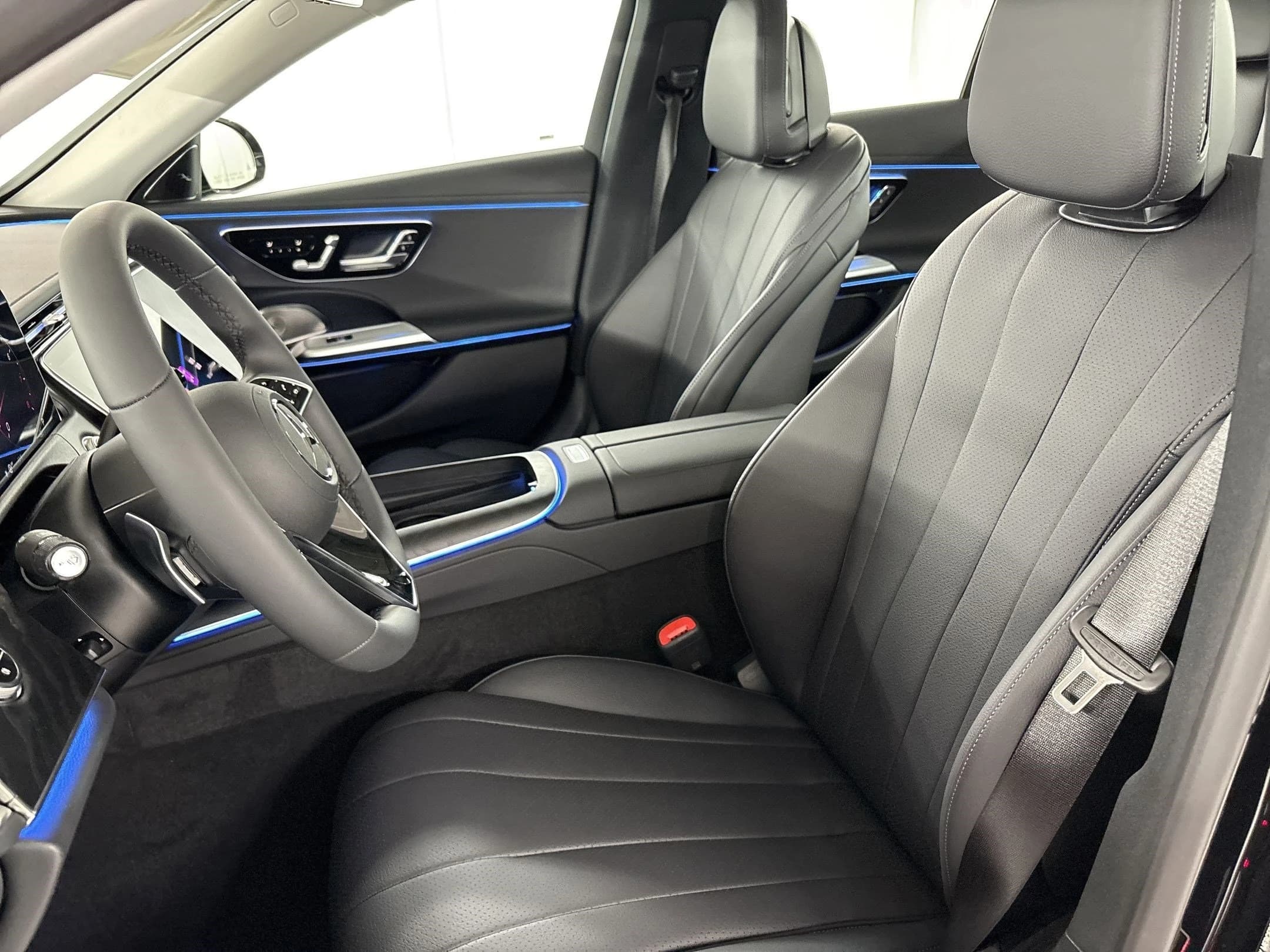 Mercedes-Benz E-Class E 350 RWD Sedan 2026 — side view