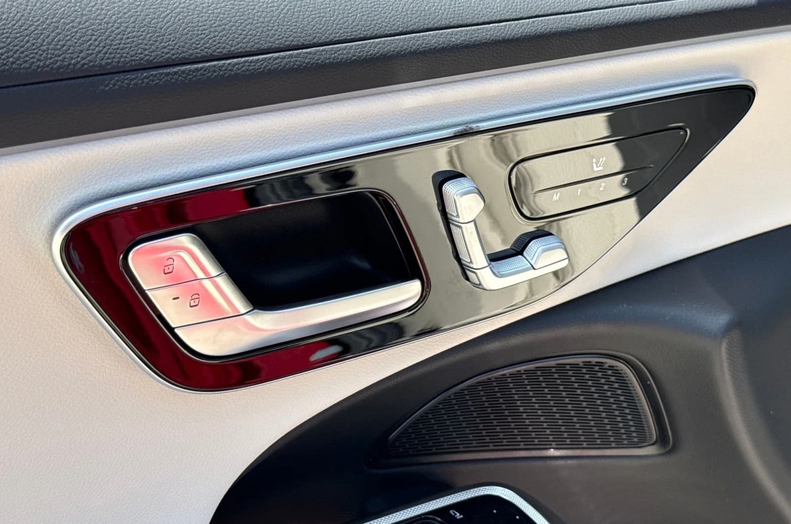 Mercedes-Benz E-Class E 350 RWD Sedan 2026 — side view