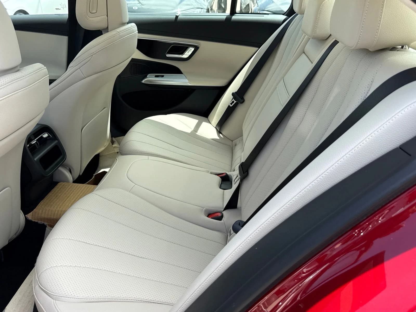 Mercedes-Benz E-Class E 350 RWD Sedan 2026 — side view