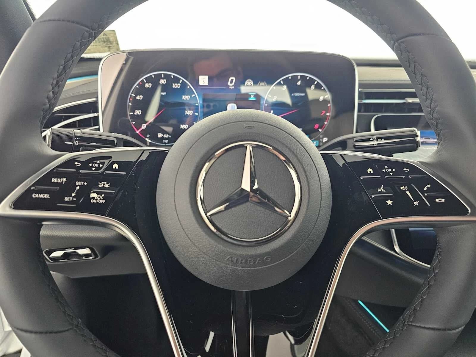 Mercedes-Benz E-Class E 350 RWD Sedan 2027 — side view