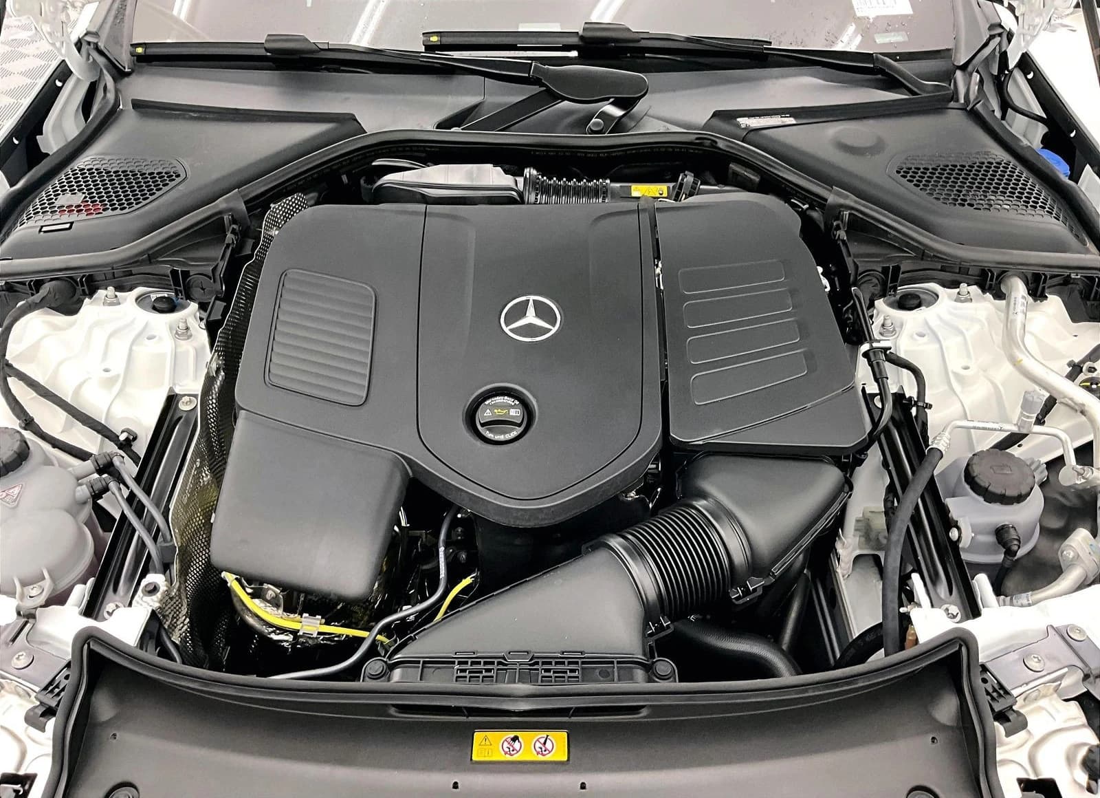 Mercedes-Benz E-Class E 350 RWD Sedan 2026 — side view