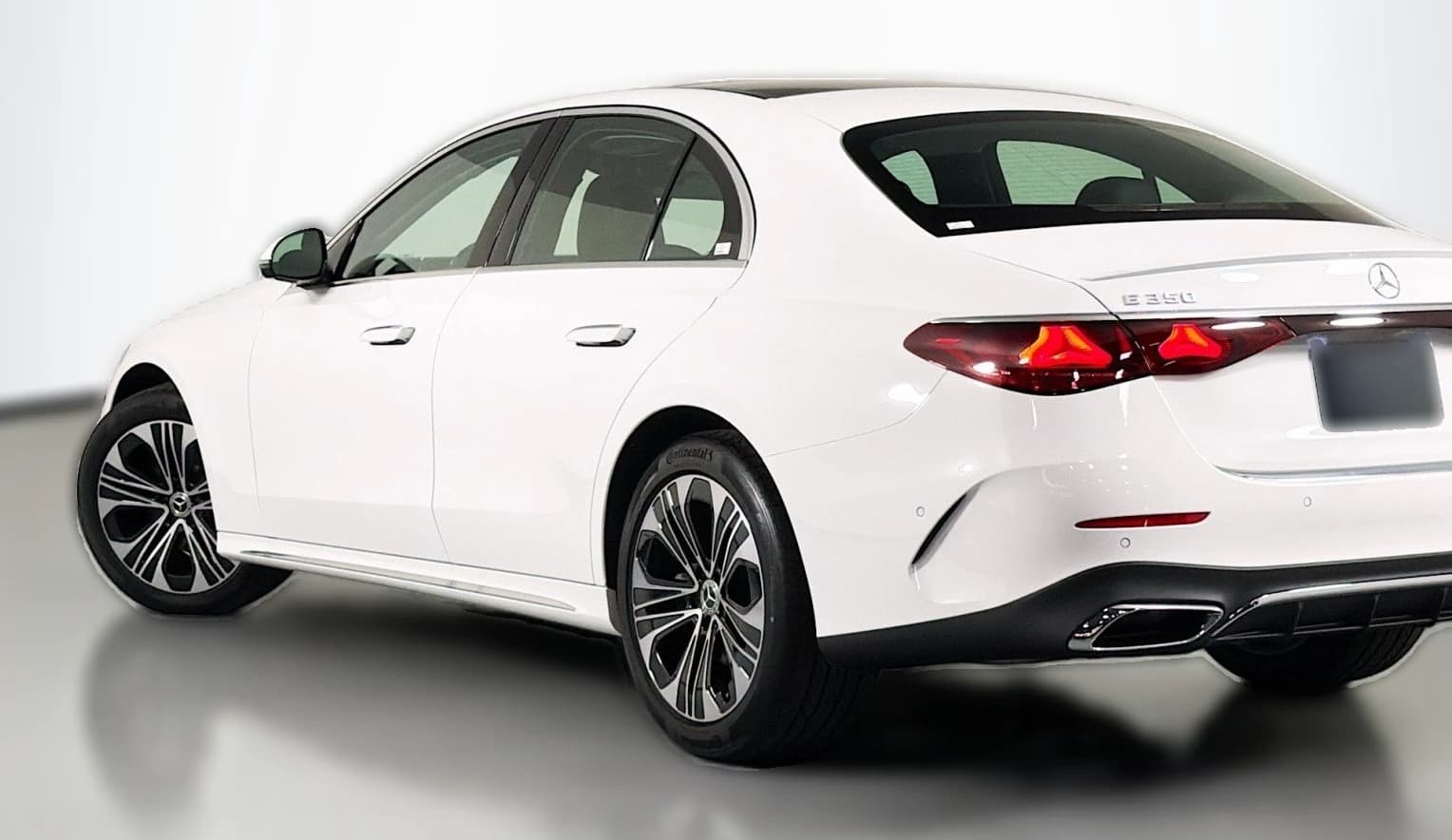 Mercedes-Benz E-Class E 350 RWD Sedan 2026 — side view