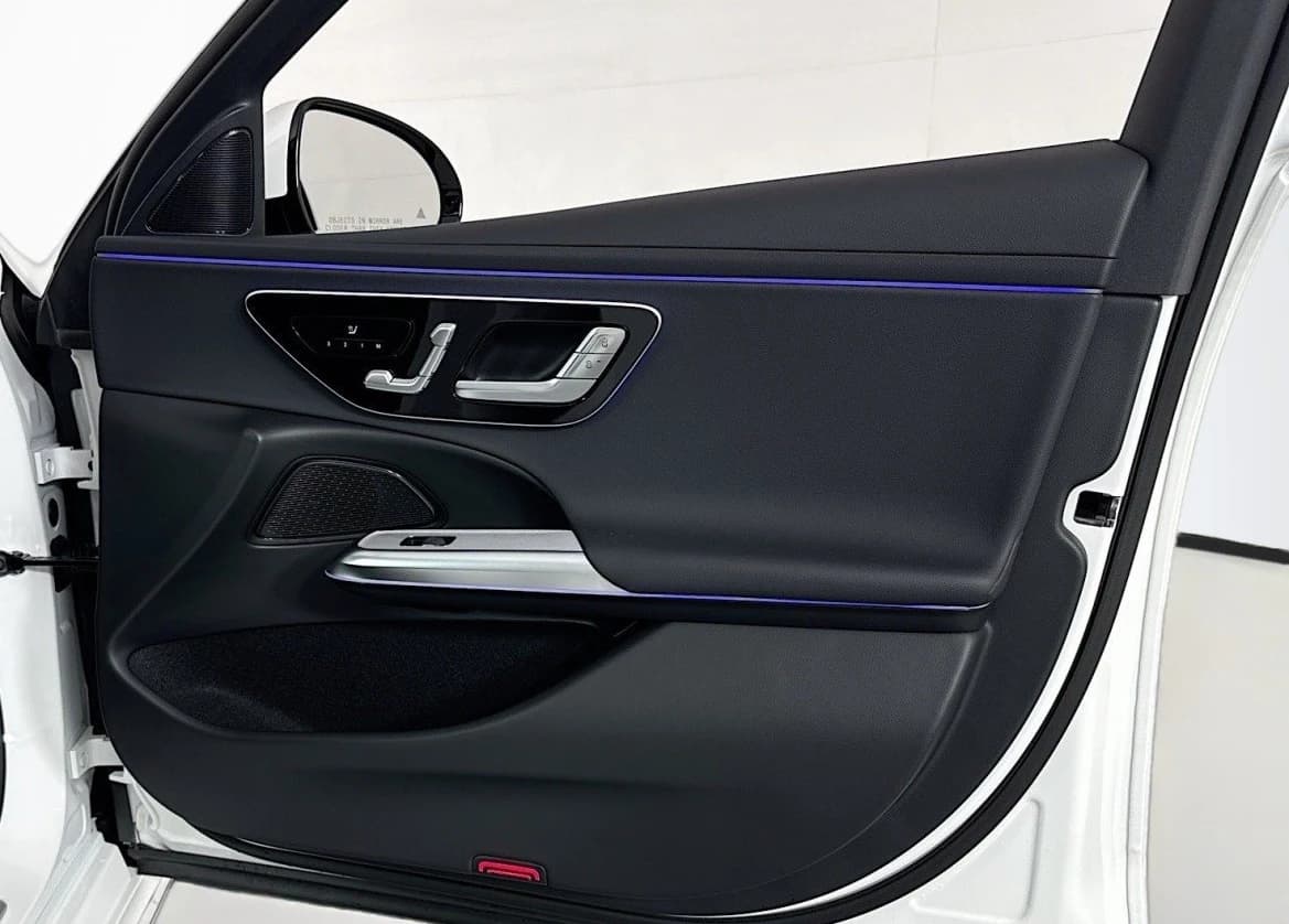 Mercedes-Benz E-Class E 350 RWD Sedan 2026 — side view
