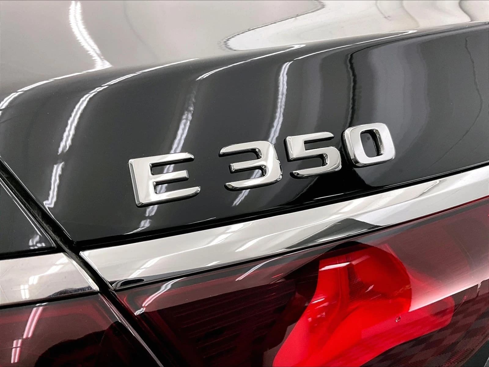 Mercedes-Benz E-Class E 350 RWD Sedan 2026 — side view