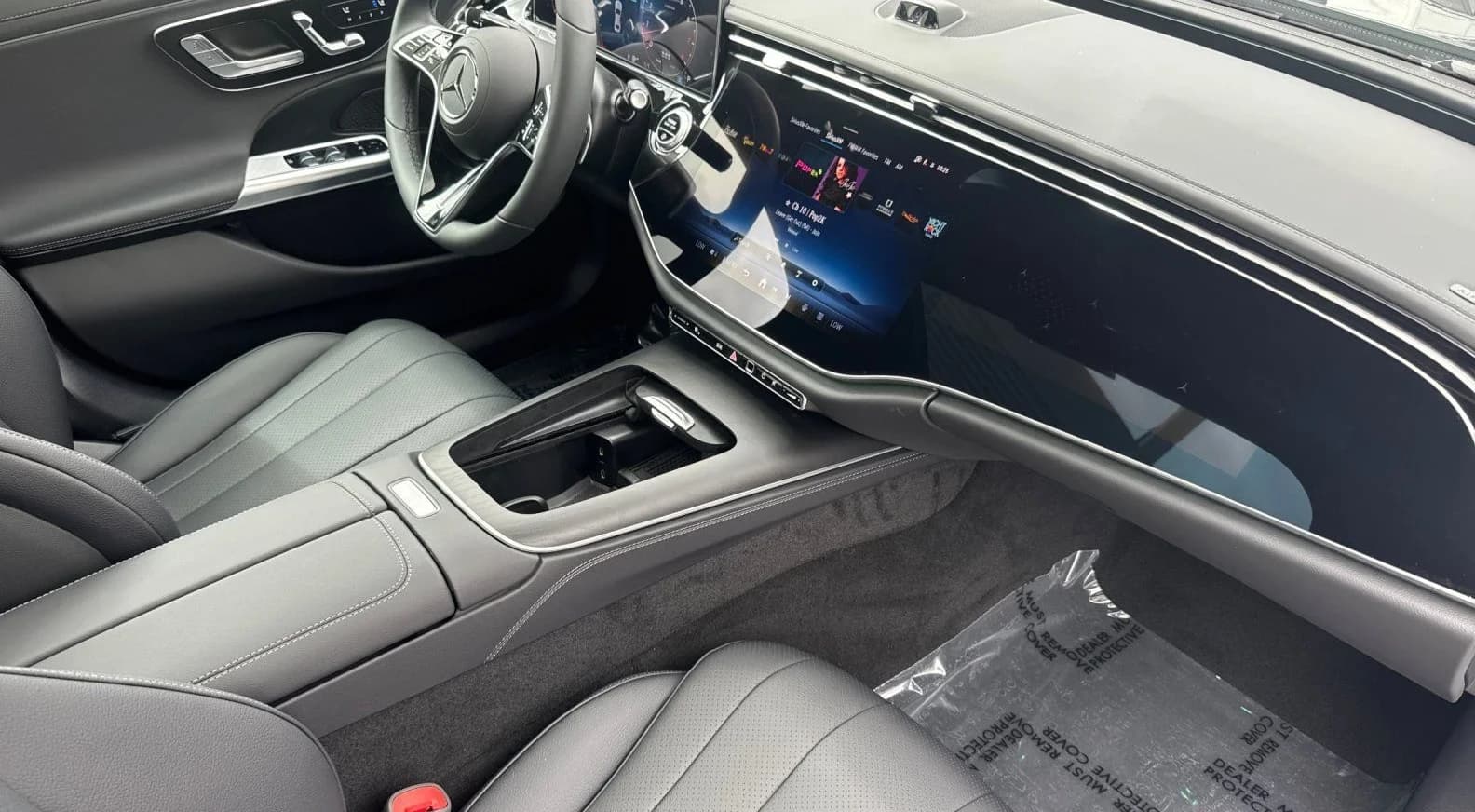 Mercedes-Benz E-Class E 350 RWD Sedan 2026 — side view