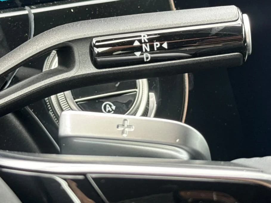 Mercedes-Benz E-Class E 350 RWD Sedan 2026 — side view