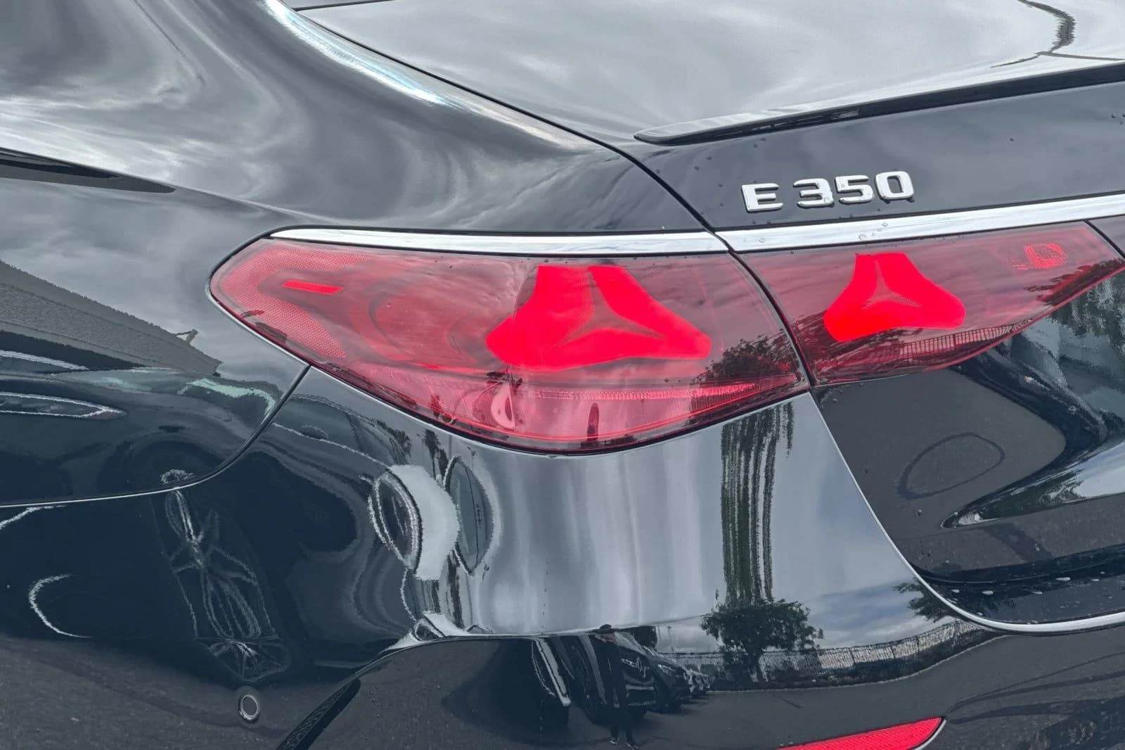 Mercedes-Benz E-Class E 350 RWD Sedan 2026 — side view