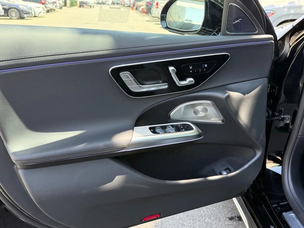 Mercedes-Benz E-Class E 350 RWD Sedan 2027 — side view