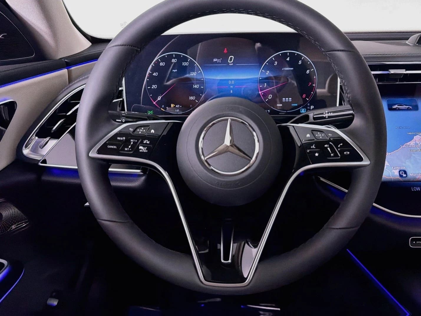 Mercedes-Benz E-Class E 350 RWD Sedan 2027 — side view