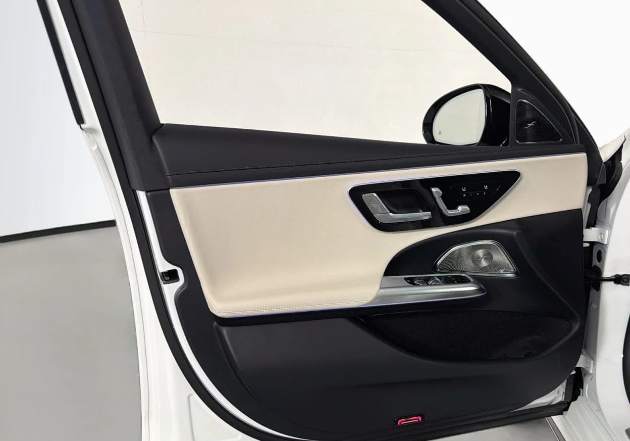 Mercedes-Benz E-Class E 350 RWD Sedan 2027 — side view