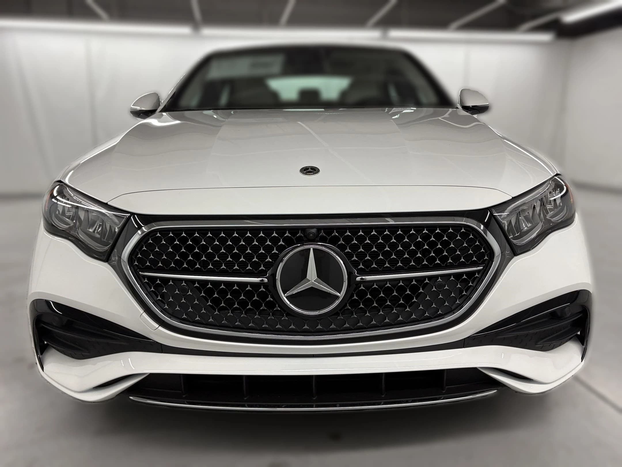 Mercedes-Benz E-Class E 350 RWD Sedan 2027 — side view