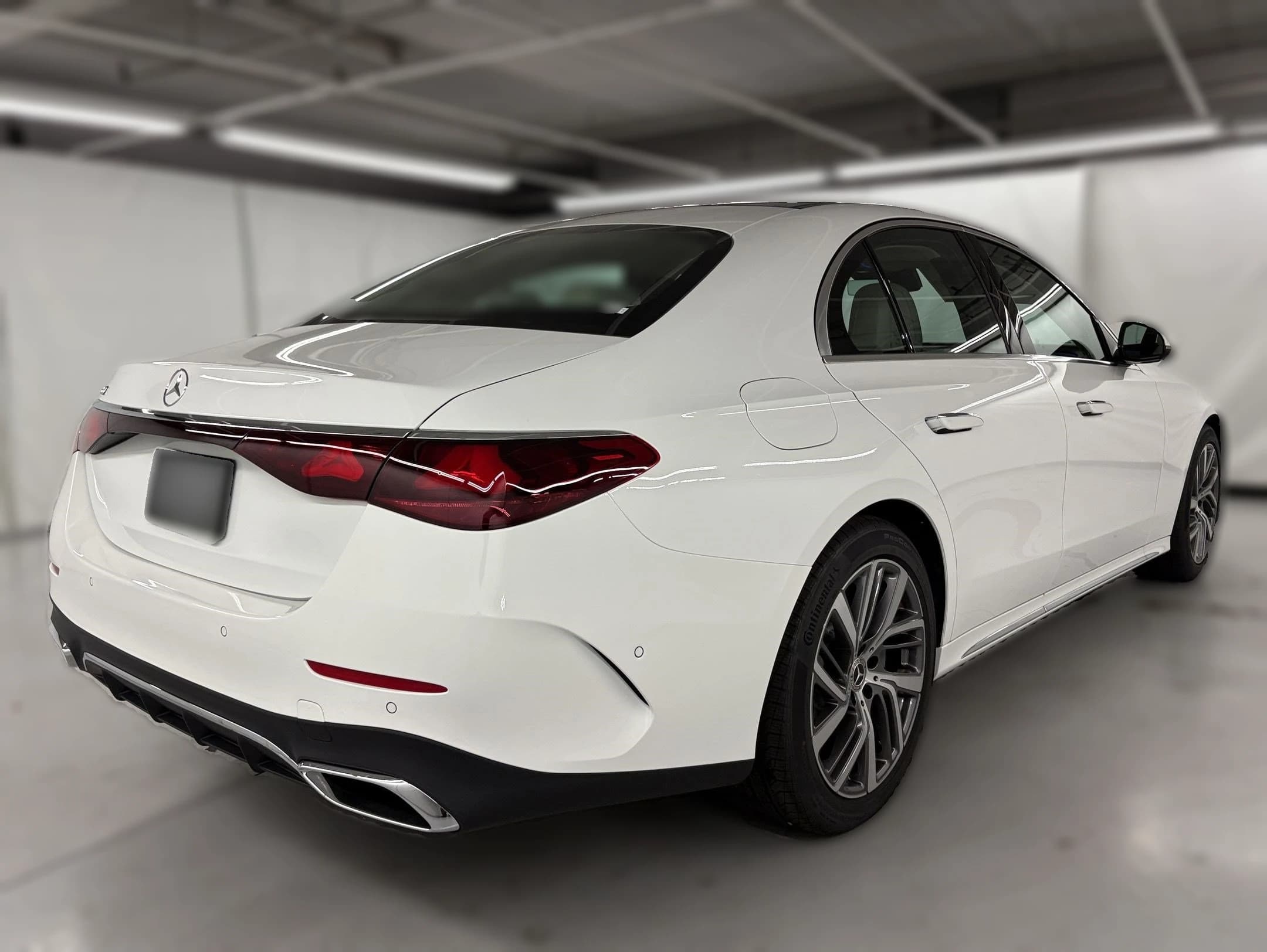 Mercedes-Benz E-Class E 350 RWD Sedan 2027 — side view