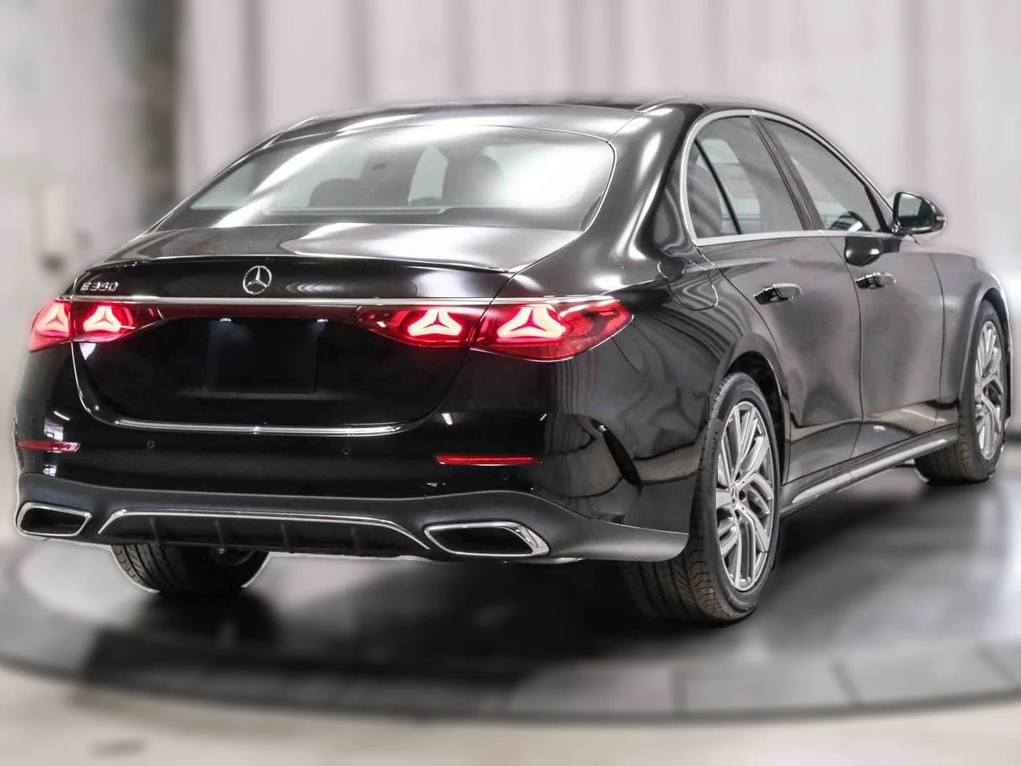 Mercedes-Benz E-Class E 350 RWD Sedan 2026 — side view