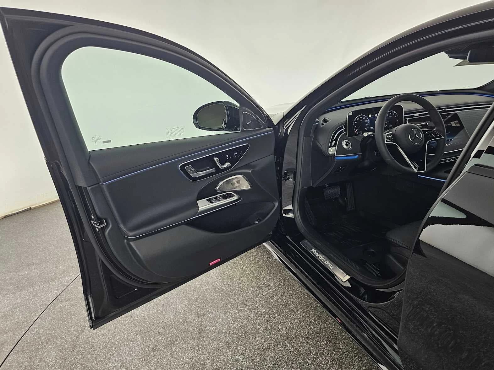 Mercedes-Benz E-Class E 350 RWD Sedan 2027 — side view