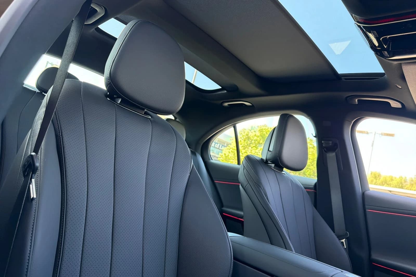 Mercedes-Benz E-Class E 350 RWD Sedan 2027 — side view
