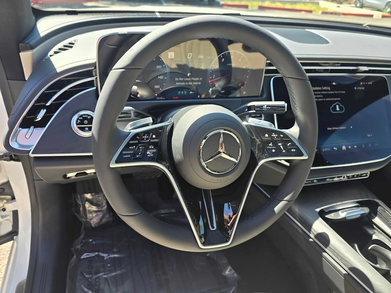 Mercedes-Benz E-Class E 350 RWD Sedan 2026 — side view