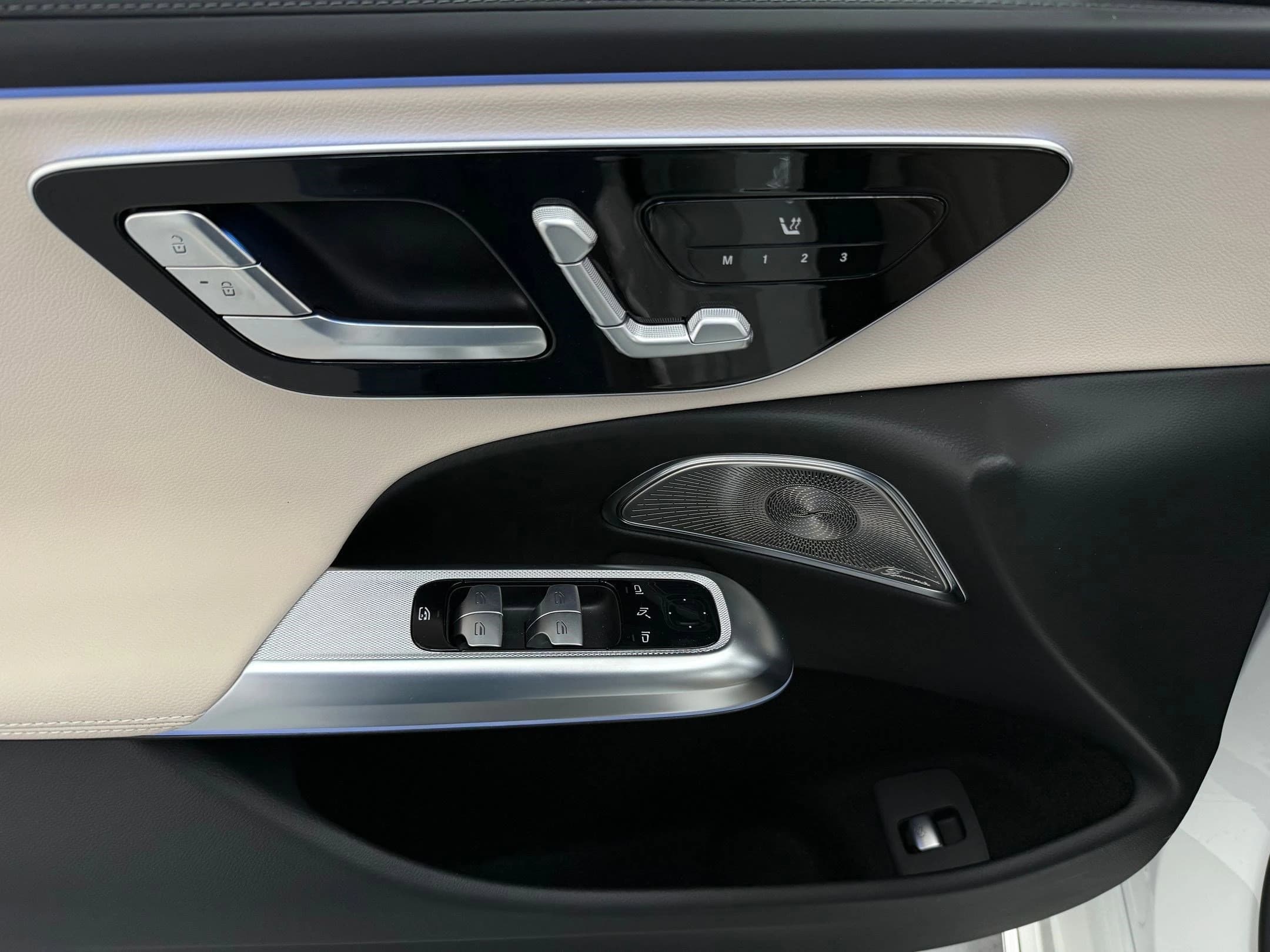 Mercedes-Benz E-Class E 350 RWD Sedan 2026 — side view