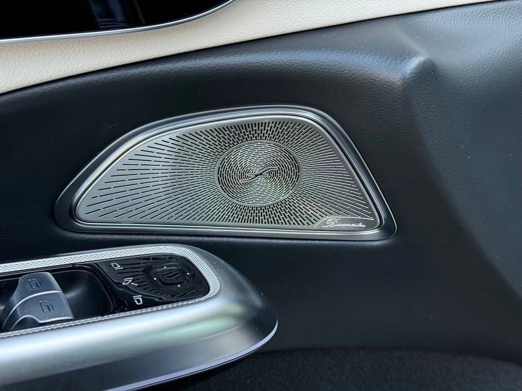 Mercedes-Benz E-Class E 350 RWD Sedan 2027 — side view